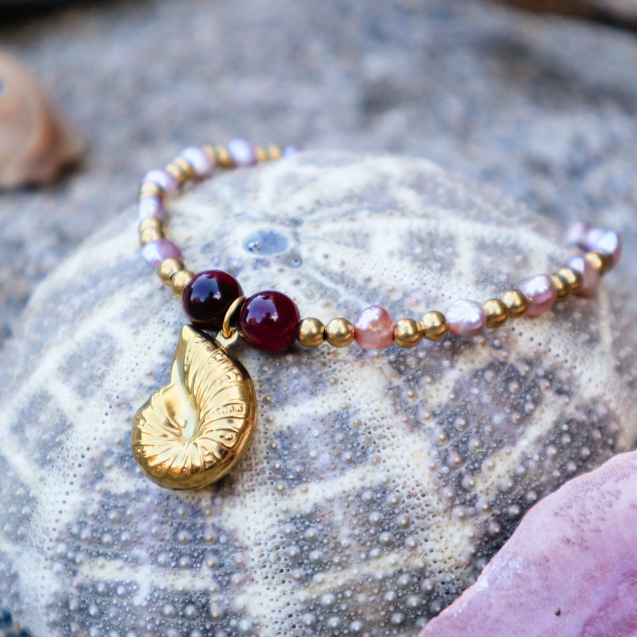 Rose On The Sand Anklet - Image 3