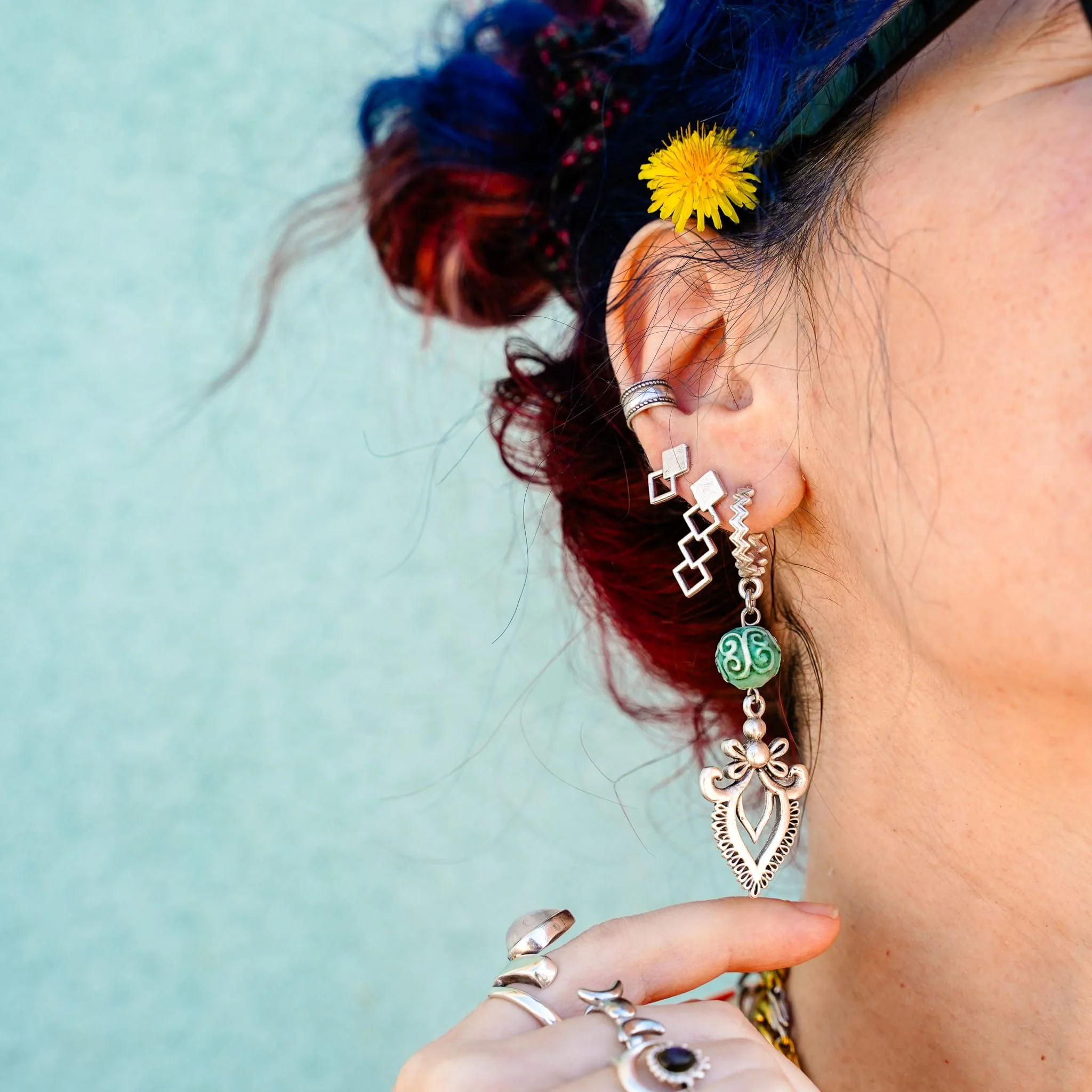 Verdan Heart Earrings - Image 4